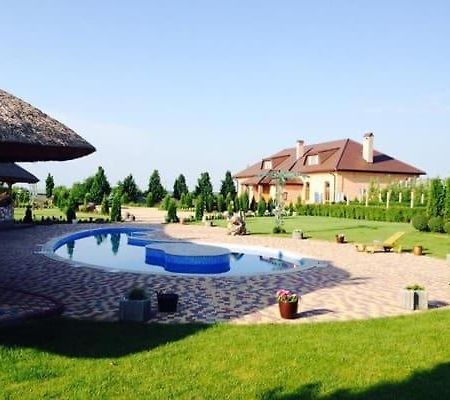 Hotel Maetok Country Club à Petrovo Extérieur photo